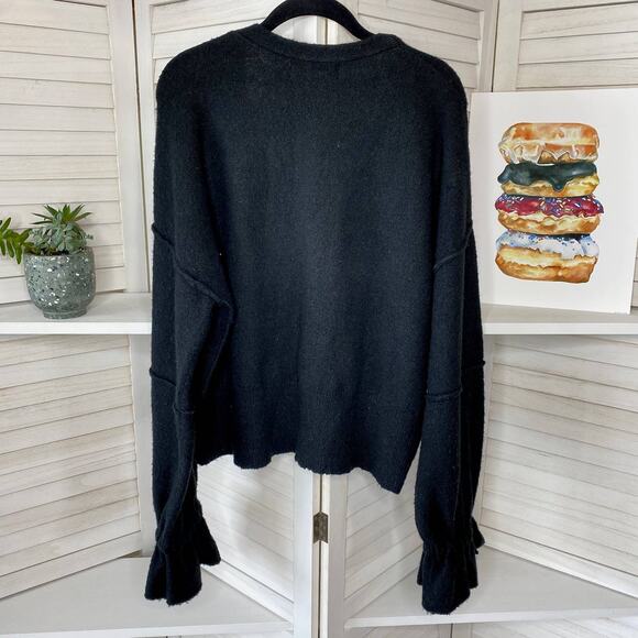 Wildfox black V-neck oversized tie sleeve sweater - Picture 10 of 12